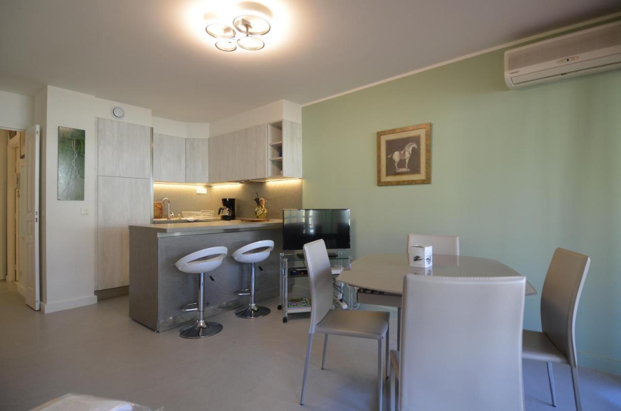 Appartement 3 Personnes Avec Coin Nuit Avec Terrasse Et Parking Quartier Du Port De Nice Buitenkant foto